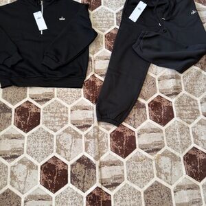 ALO Yoga Kids Black Sweatpants & Joggers Set